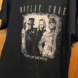 Motley Crue 🤘 Large Unisex t-shirt.